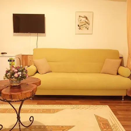 Jasmin ギョジェク