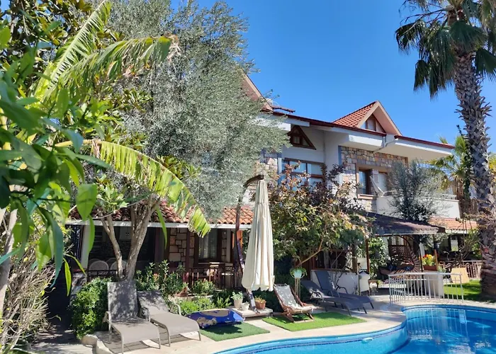 Jasmin Aparthotel 3*