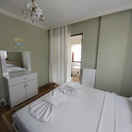 Jasmin Aparthotel 2*